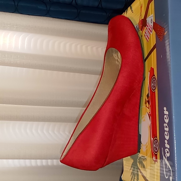 Suede Red Wedge Heels - Picture 2 of 6